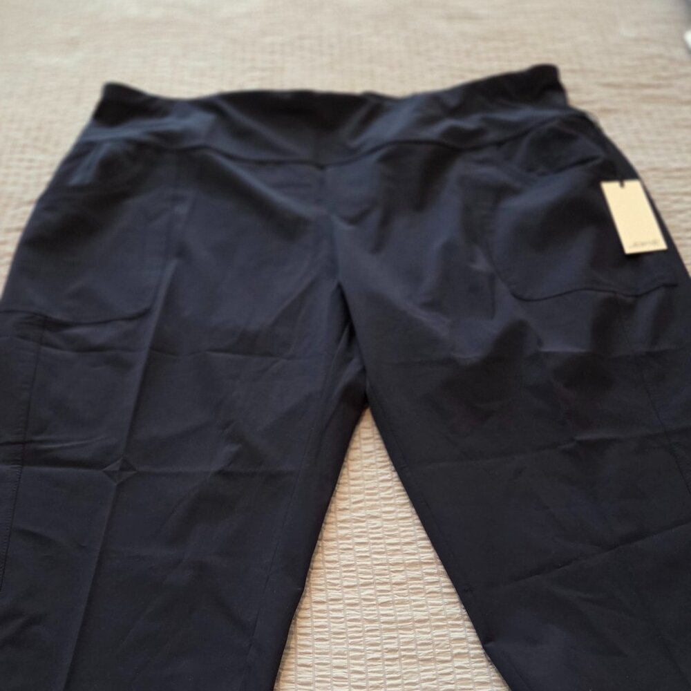 JoFit Womens Pull On  Golf Capri Pants